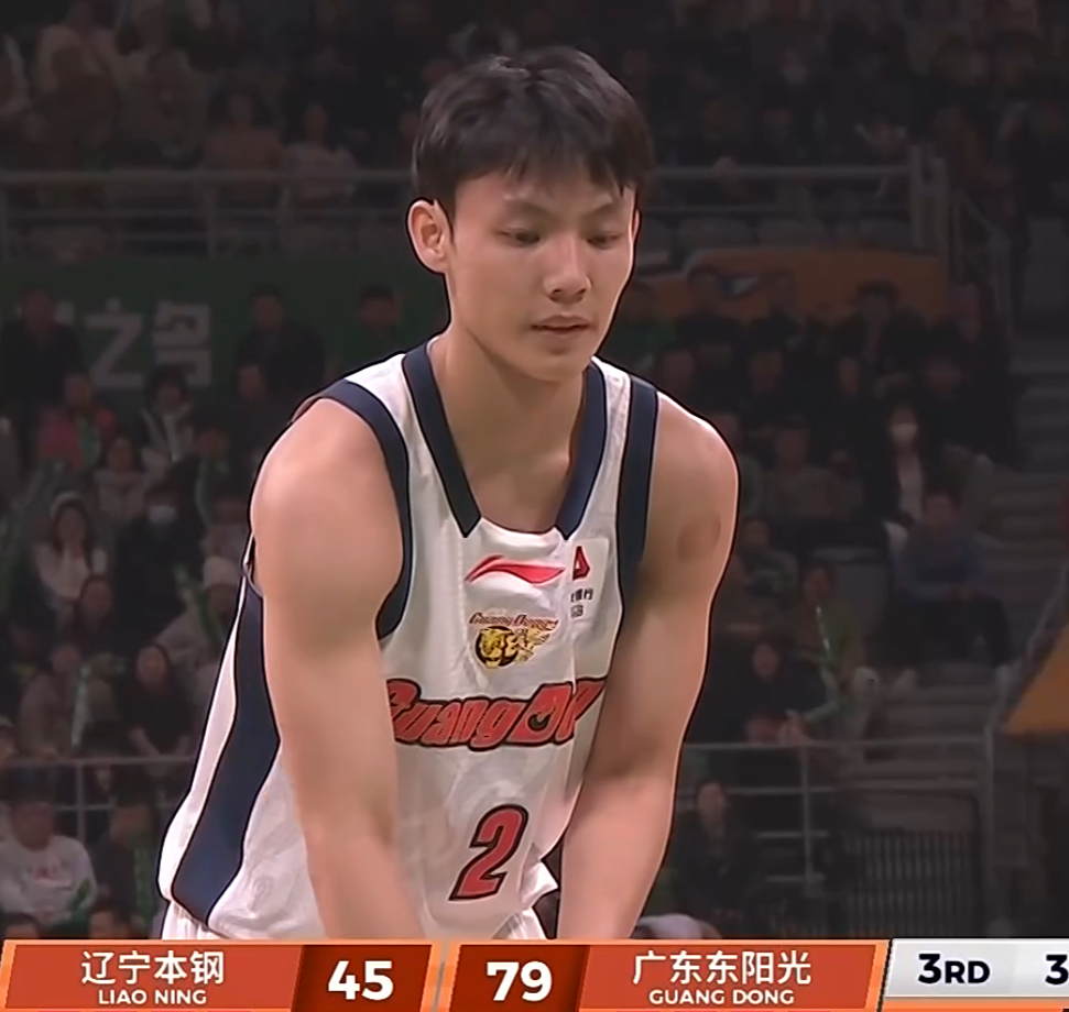 广东3消息！徐杰自曝伤情未愈，朱芳雨引援生变，崔永熙复出推迟